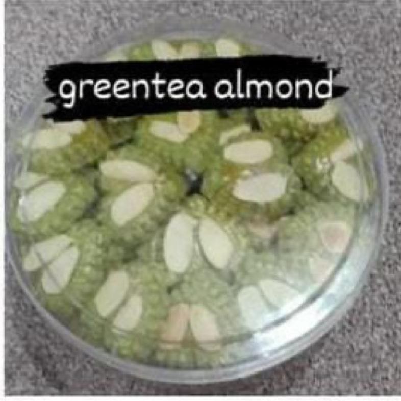 

Kue Kering Monica Lauren Toples Satuan Diskon Setengah Harga