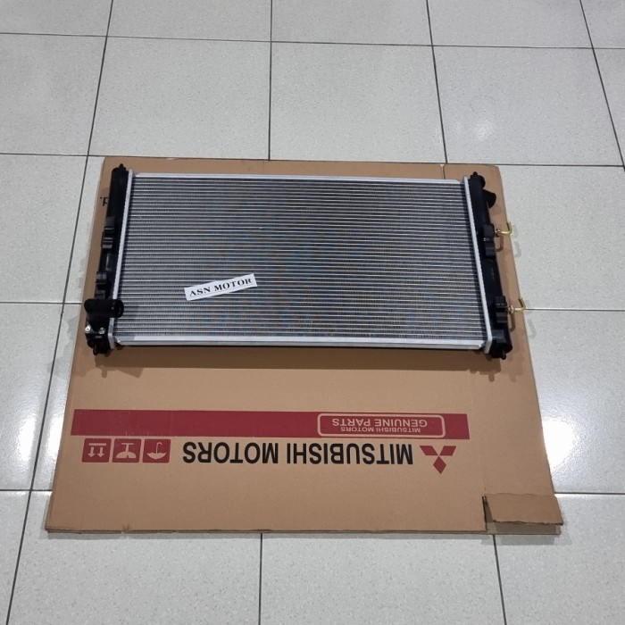 

BERGARANSI RADIATOR ASSY OUTLANDER AT AUTOMATIC TYPE ORI YT.84194
