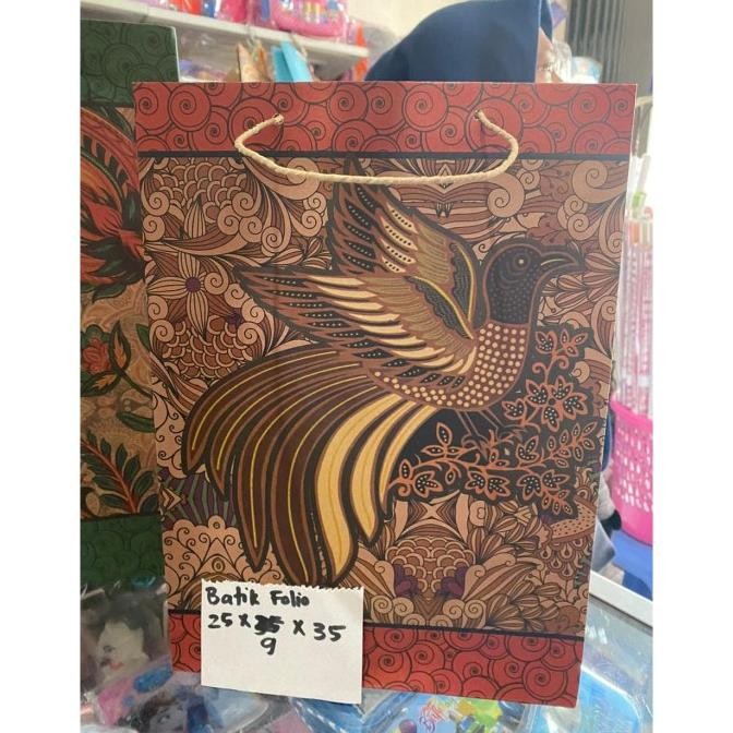 

@#@#@#] Paper Bag Motif Batik Folio 25 x 9 x 35 cm / Goodie Bag Batik Folio