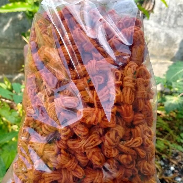 

TERBAIK 1 kg Mie Gulung mix 2 rasa 500 gram AYAM BAWANG DAN 500 gram PEDAS MANIS Food Snacks Goreng