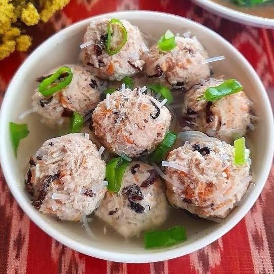 

READY FROZEN BASO LOHOA / BASO LOHOA AYAM UDANG JAMUR ISI 12