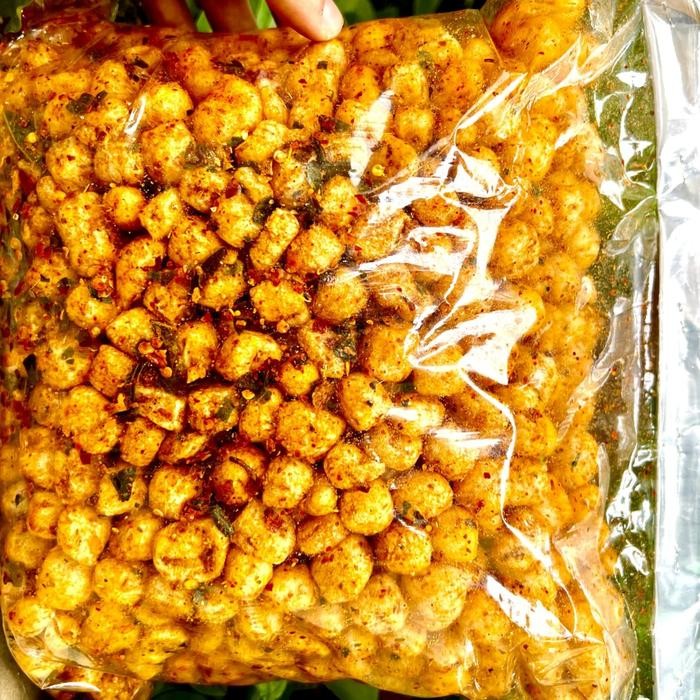 

TERJAMIN CIMOL PEDAS DAUN JERUK 500GRAM Crispy Food Snacks Cemilan