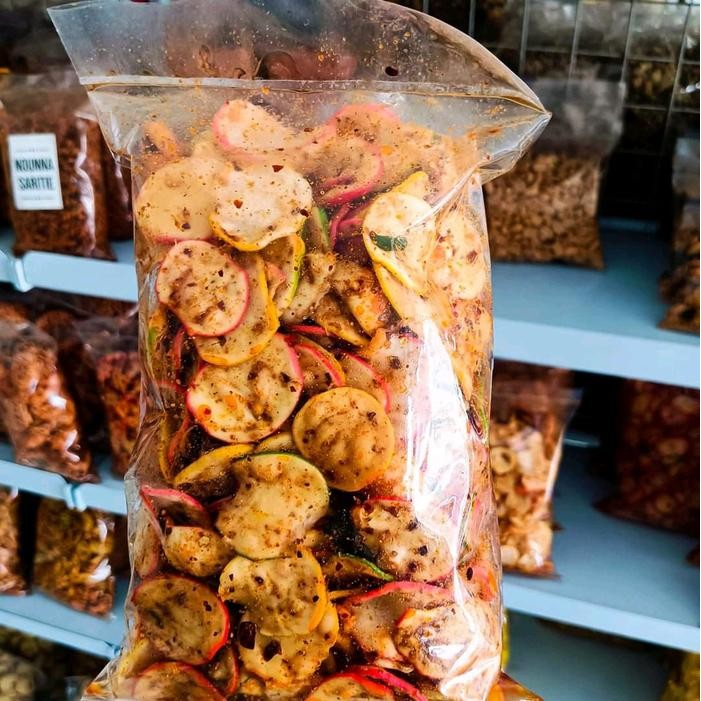 

FREE ONGKIR kerupuk seblak KENCUR PEDAS Cemilan Snack Food Pedas Kering Krupuk Jajanan Keripik