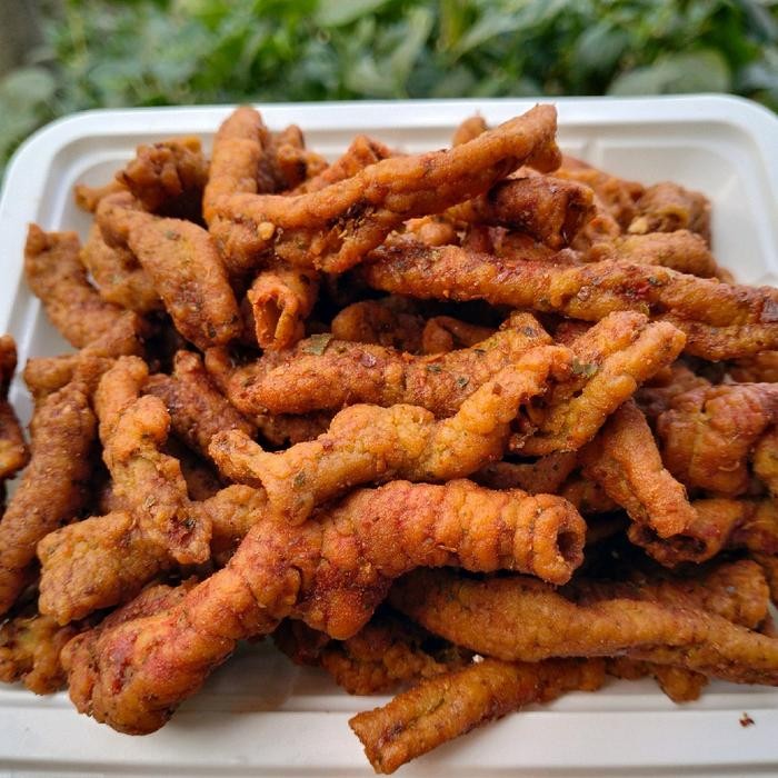 

KOMPLIT 500gram-usus crispy pedas daun jeruk Food