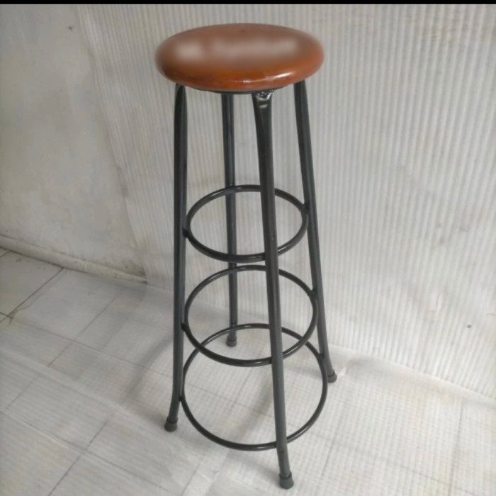 Bangku besi tinggi 100 cm (Kaki lurus)/Kursi besi tinggi 100 cm (kaki lurus)