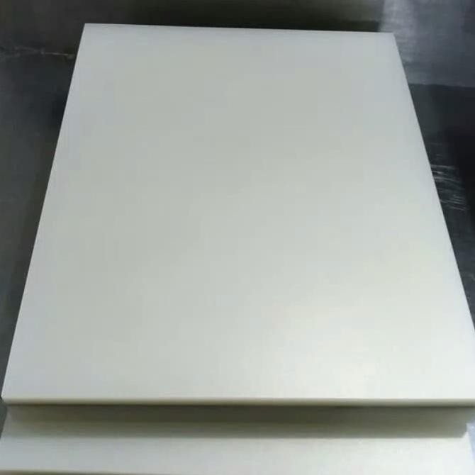 

Mika Doff Tebal 0.70Mm Folio Isi 100 Lembar