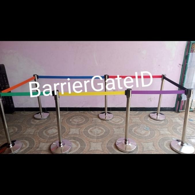 

Tiang Pembatas Antrian Stainless Kualitas Premium + Tali Pita 2 Meter