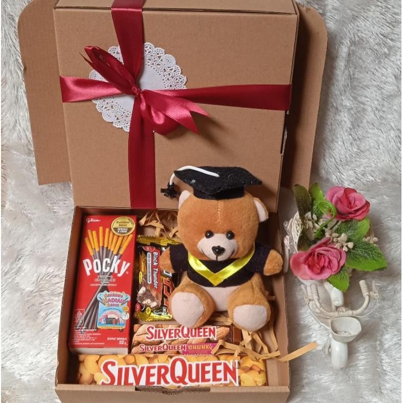 

uy-23 HAMPERS DAN BUCKET KADO WISUDA GRADUATION Termurah