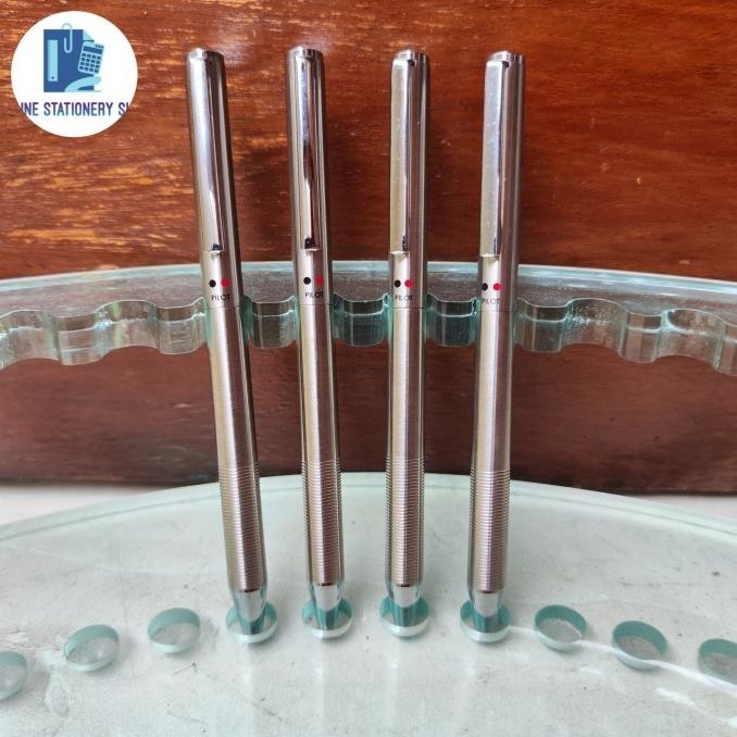 

NEW Pilot Ballpoint Stainless Classic