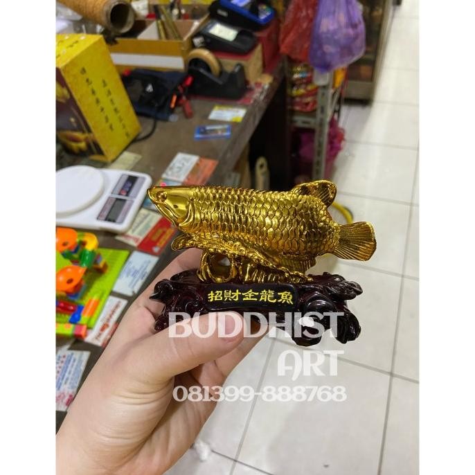Pajangan ikan arwana emas fengshui murah