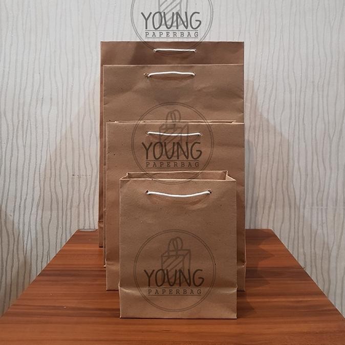 

KT78 Paper Bag / Tas Kertas Folio Polos Uk.24,5x9,5x35 (1 lusin (12pcs)) Original