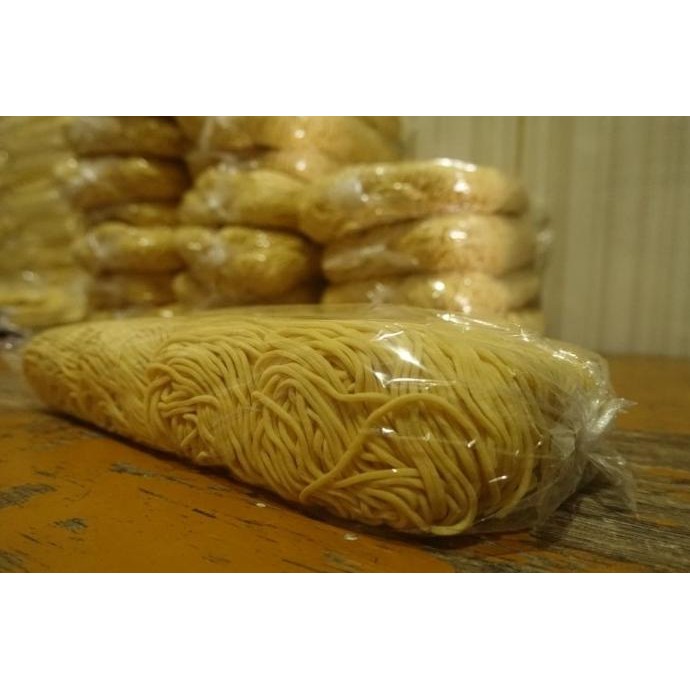 

(Good) Mie Pangsit Bulat Spesial (Berat 1000gr)