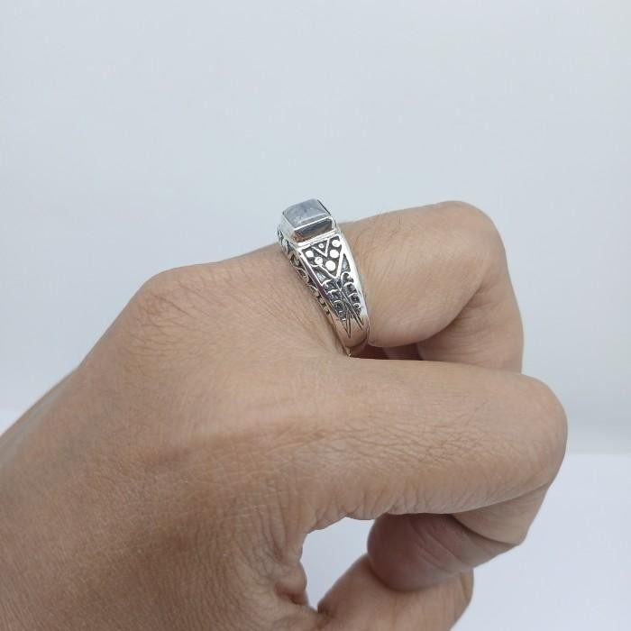 Cincin Perak Pria Permata Persegi Dengan Ukiran Original Dan Terpercaya