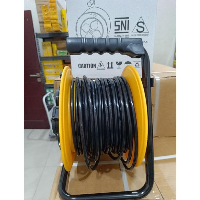 KABEL ROLL KENMASTER 25 METER SNI / KABEL ROLL KENMASTER SNI