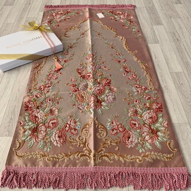 ROYAL SEJADAH LUXURY PRAYER MAT SAJADAH EXCLUSIVE MEWAH - NISREEN (PINK) SHABBY CHIC BUTTONSCARVES B
