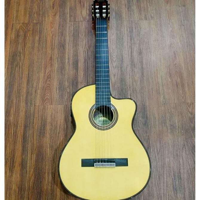 Valencia Cutaway Electric Classic Guitar Vc564Ce Natural (402001031) Co
