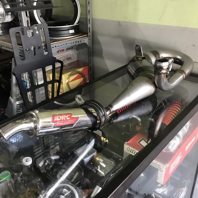 Knalpot racing vespa drc victory kanan