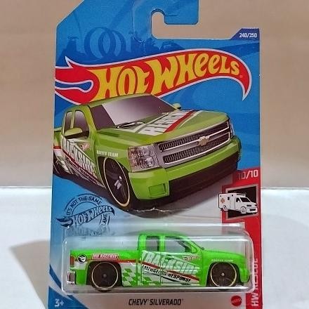 Hot Wheels Hotwheels HW Rescue CHEVY SILVERADO Treasure Hunt Hijau