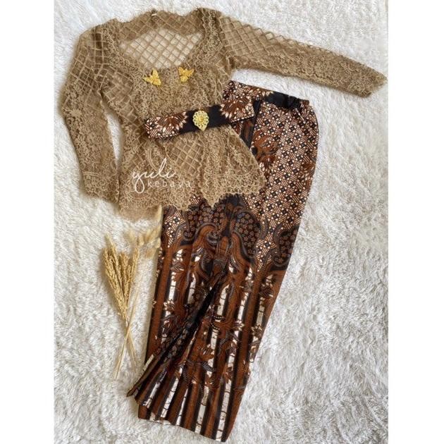 ''Terlaris" Set Kebaya Semi Italy Modern Tepi Depan | Kebaya Bali Murah