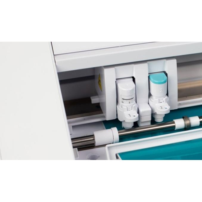 

MESIN CUTTING STICKER SILHOUETTE CAMEO 5