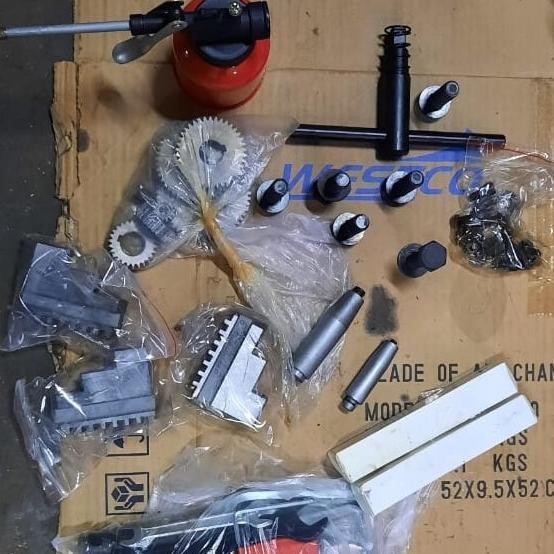 MESIN BUBUT MANUAL MERK WESTCO TYPE CQ 6230 A (FREE ONGKIR JAKARTA) murah