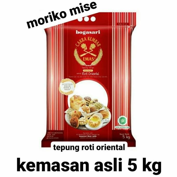 

Grosir Tepung Cakra Kembar Emas Oriental 5 Kg / Terigu Bogasari