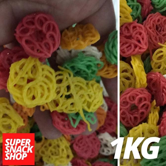 

KRUPUK / KERUPUK MENTAH / KERUPUK SEBLAK MENTAH 1kg MAWAR WARNA nUg