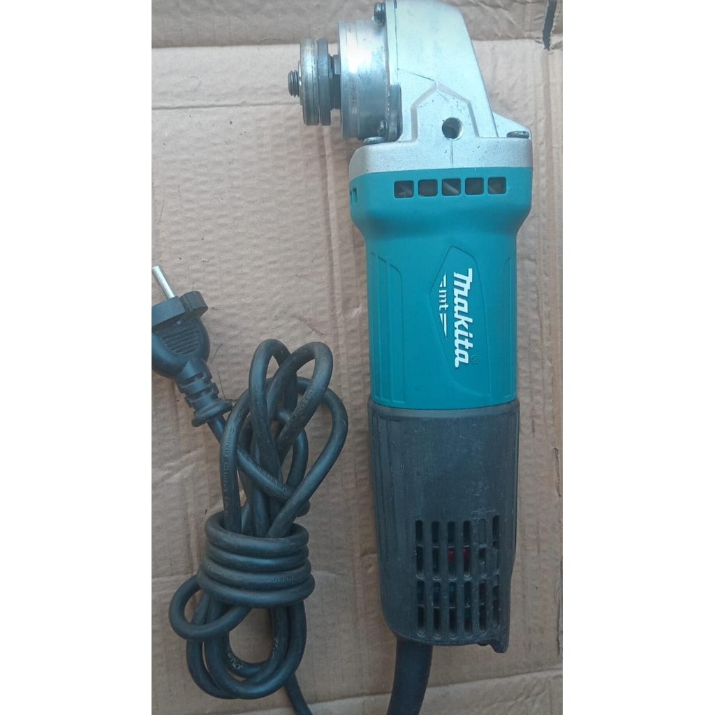 Gerinda 4"Mesin Gerinda Merek Makita  M 0900B,,Bekas,Mulus Dan Original Siap Pakai