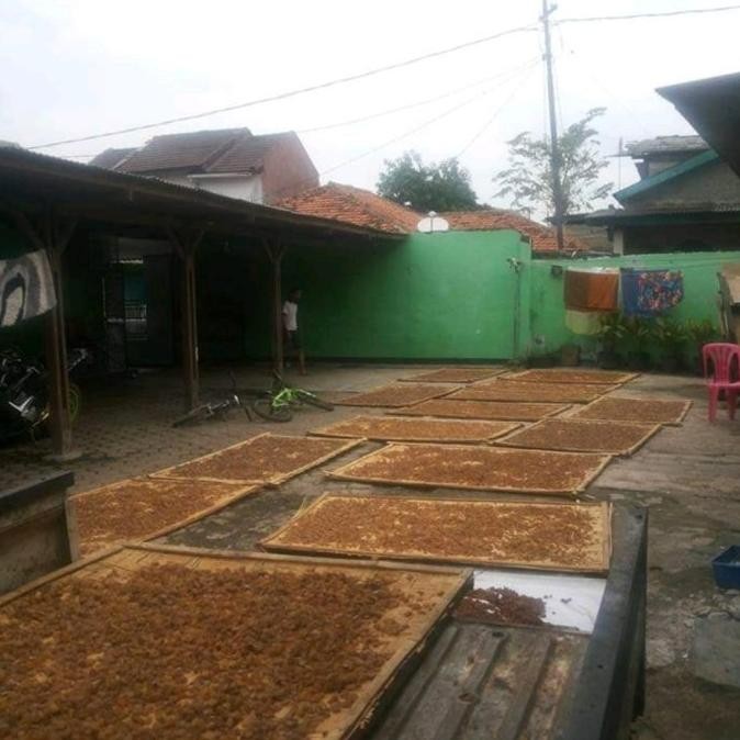 

Promo Kerupuk Kulit Sapi Mentah 500Gr Asin Goreng Food