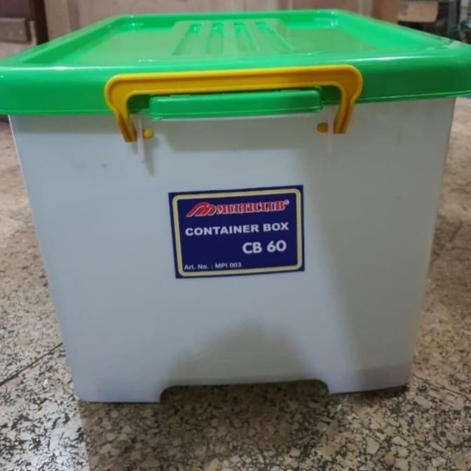 Container Box Multiclub CB 60 Liter Sekelas Stack Wagon Ezy Lion Star
