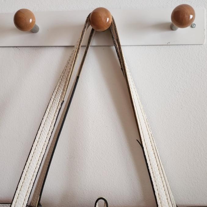 Preloved Tas Wanita GUESS Handbag kondisi 80% + dustbag original Totebag