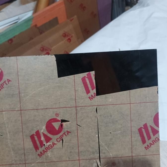 

redi ya kk Akrilik Lembaran Hitam 2mm 120x60 cm