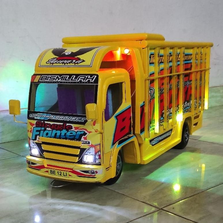 Limited Miniatur mobilan truk oleng kayu besar P 52cm mobil mainan anak