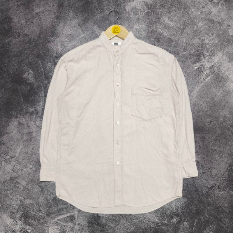 Kemeja Shanghai Corduroy Uniqlo