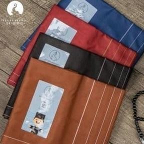 Sarung Tenun  Anak 6000 Benang Gajah Manggis Junior (Ada Tumpal)  Hitam Dan Warna . Untuk Warna Puti