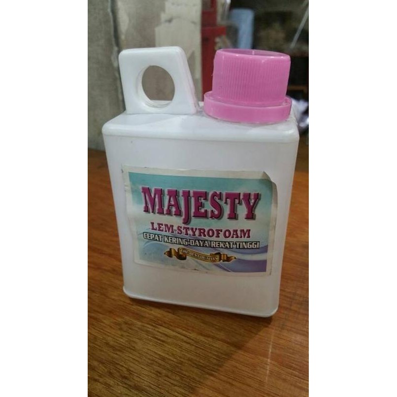 

Promo LEM STYROFOAM GABUS "Majesty" 0.5Liter COD