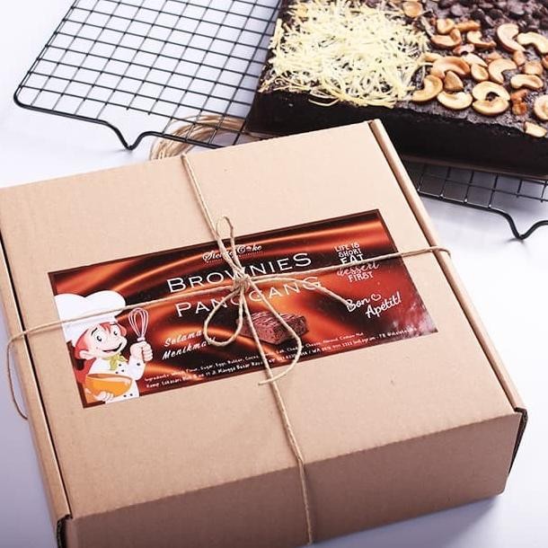 

Promo Brownies Dark Chocolate Ukuran 20 X 20 Cm Murah & Enak