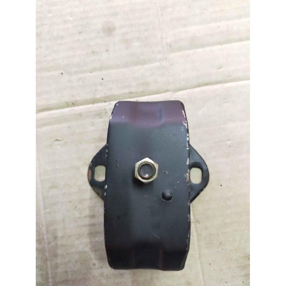 Engine Mounting Dudukan Mesin Mitsubishi Colt L300 Bensin Aftermarket Engine Mounting & Karet Mobil