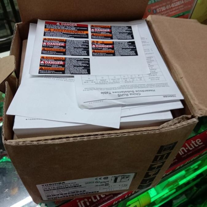 Terjangkau Inverter Toshiba 0,75Kw 3Ph 380V Vfs15-4007Pl1-Ch Original