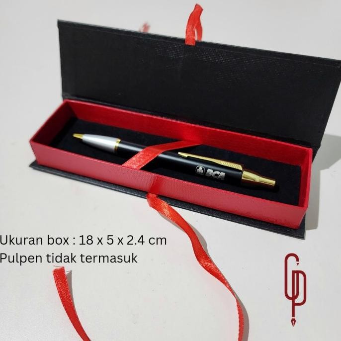 

Tersedia Kotak Pulpen Pita / Box Pita / Kotak Box Pen Elegan Pita Merah