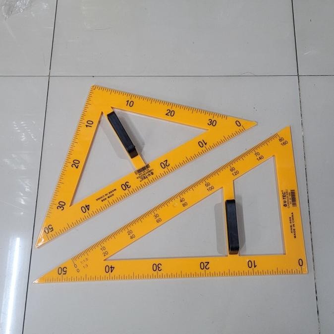 

siap kirim penggaris plastik segitiga sama sisi dan segitiga siku-siku dengan handle