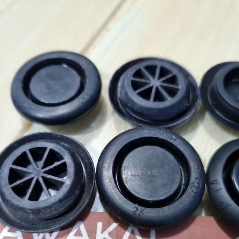 Karet Tutup Lubang Spakbor Belakang 25Mm Avanza Xenia Rush Terios Agya Ayla Dll