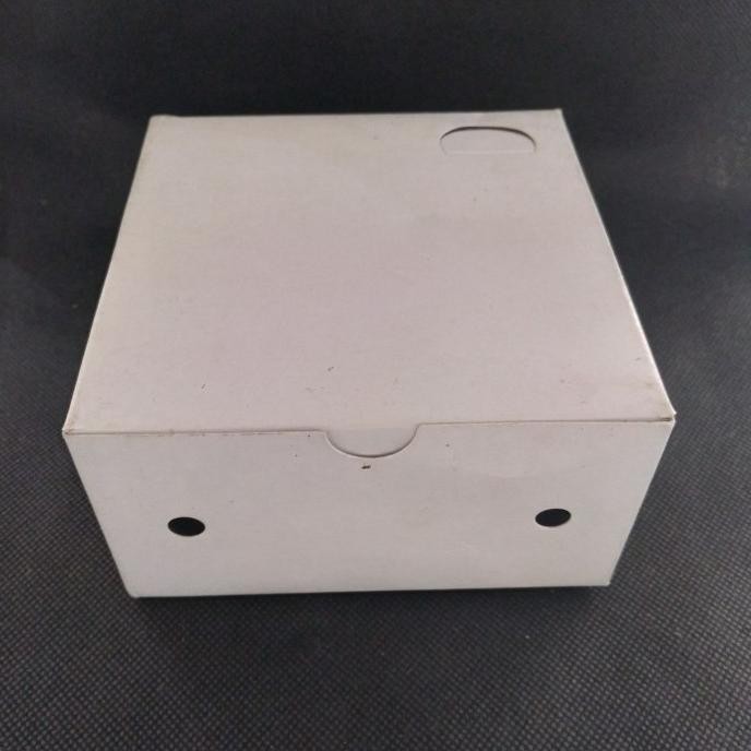 

Dus kue snack box putih 12x12x7cm/min order 100 pcs