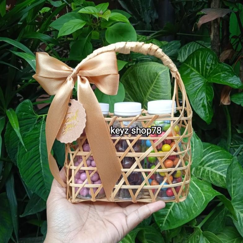 

Er-6 Ht-12 Hampers Coklat Keranjang Mini Parcel Lebaran Natal Valentine Gift Pack Unik Lucu Viral