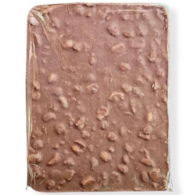 

Er-56 Promo Meriah Coklat Cokelat Blok Isi Mede / Mente /Almond 350Gr Terlaris