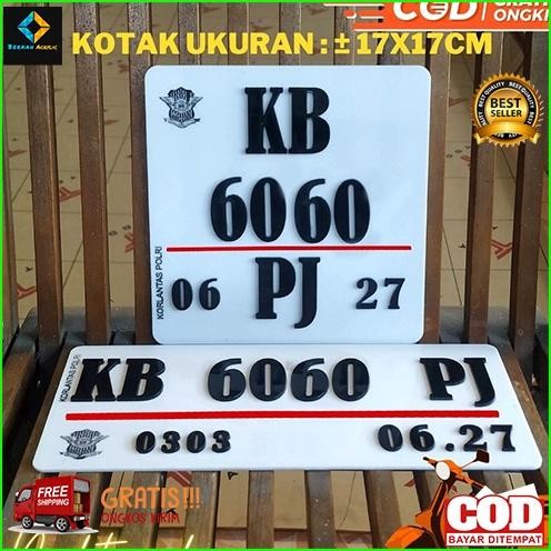 PLAT NOMOR MOTOR VESPA MATIC PUTIH AKRILIK HURUF TIMBUL Baut Tanam / Plat Motor Vespa Akrilik CUSTOM