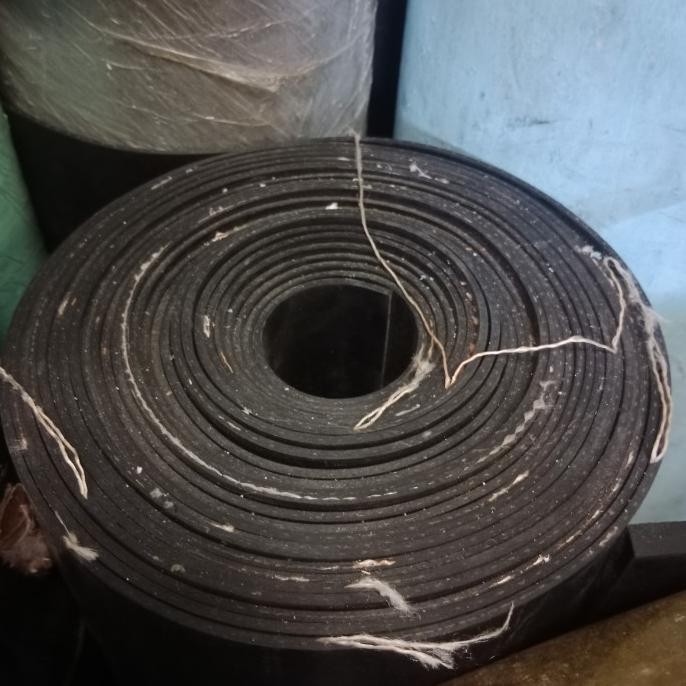 

KARET PACKING 5MM X 1.2M X 2PLY ( RUBBER PACKING SERAT BENANG)