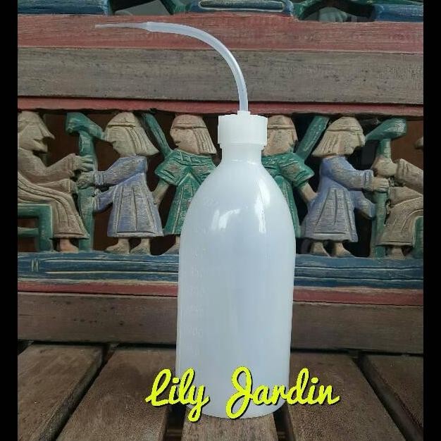 Buruan serbu] Wash Bottle / Botol Semprot / Botol Cuci Aquadest (Lokal) - 500 ml