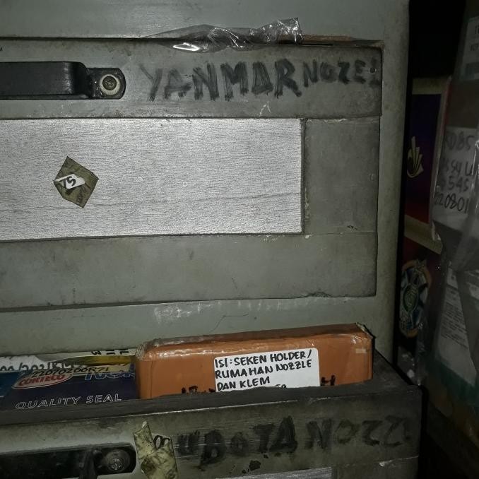 Rd85 Bekas Klem Holder Rumah Nozzle Kubota Rd75 Rd85 Di T S Traktor New Stok
