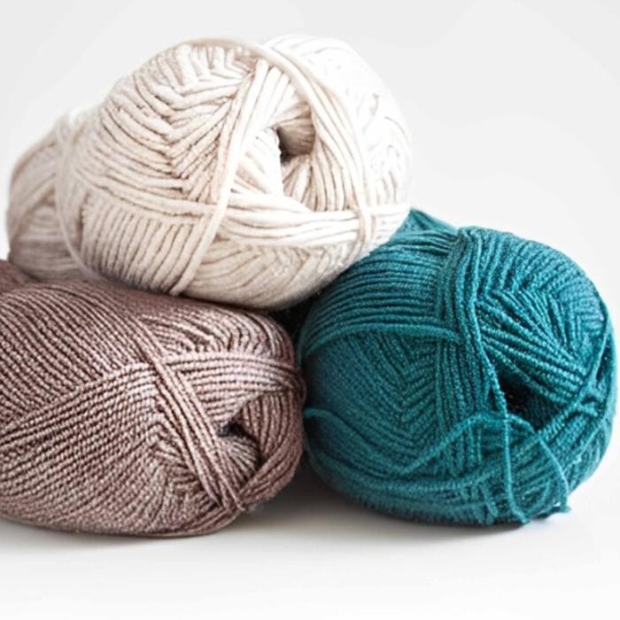 Benang Wol / Benang Wol Tebal / Benang Wol Putih / Isi 1Pcs